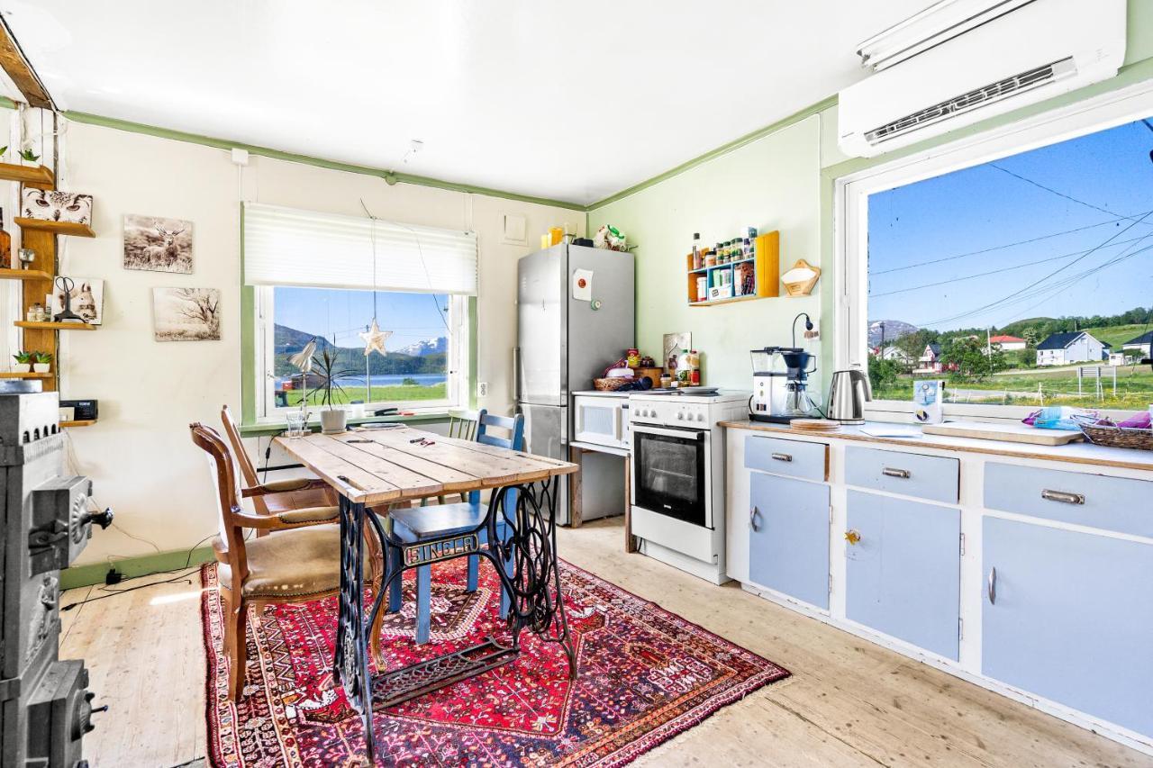 Storjord Farmstay Ranchhouse Kvaloya ภายนอก รูปภาพ
