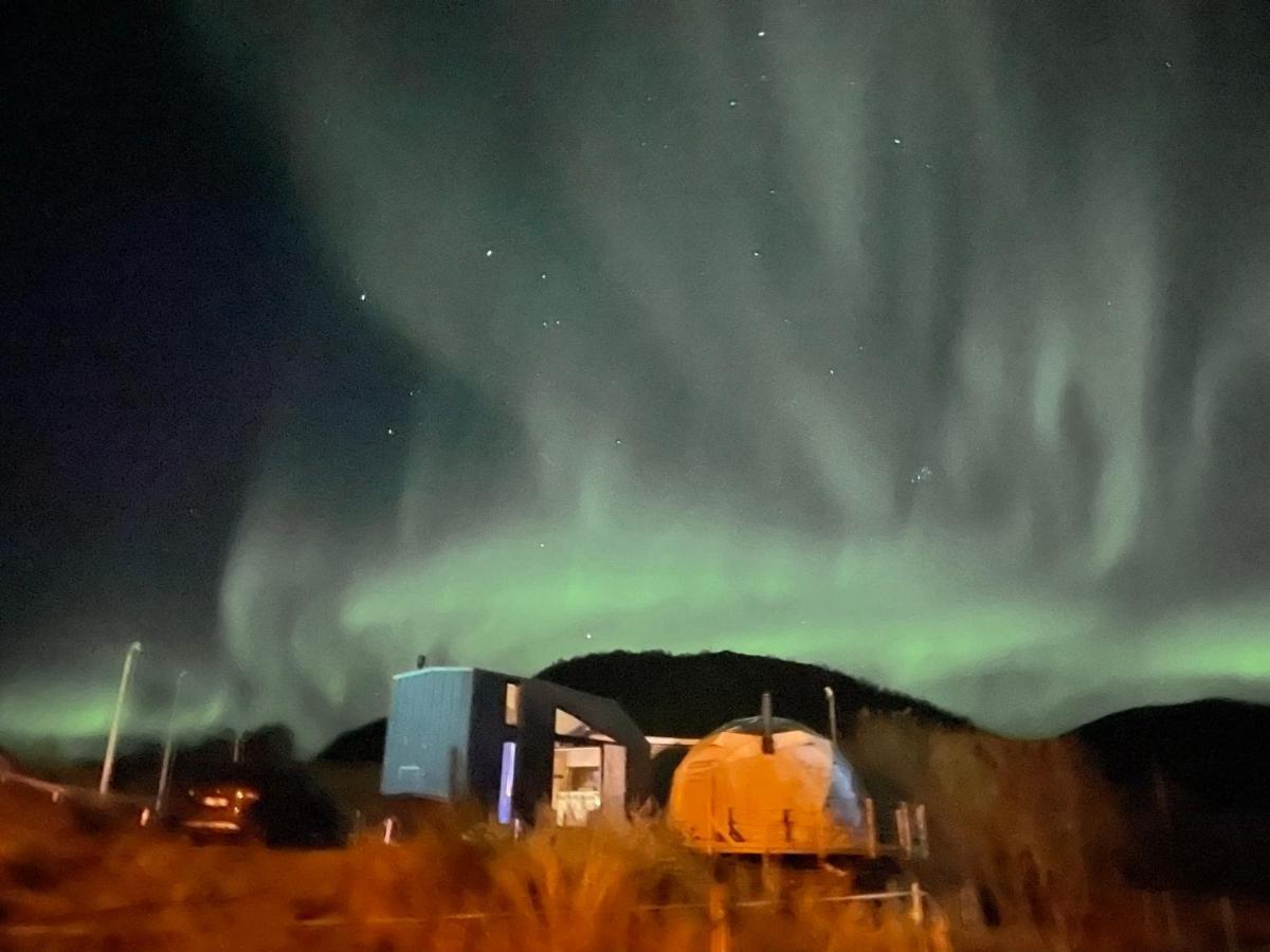 Storjord Farmstay Ranchhouse Kvaloya ภายนอก รูปภาพ